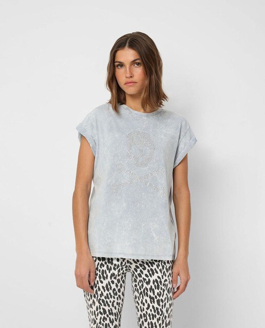 Camiseta de mujer lavada con calavera de tachas frontal · Scalpers · El  Corte Inglés