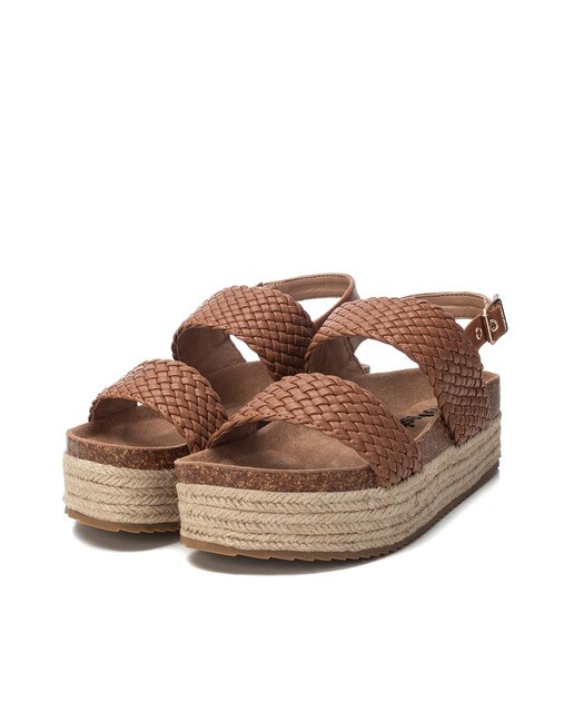 Sandalias de plataforma de mujer color camel con cierre de hebilla ·  Refresh · El Corte Inglés