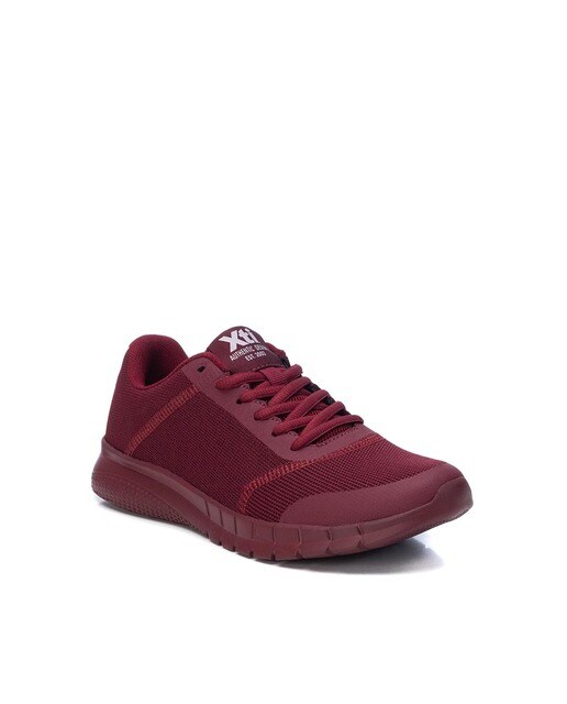 Zapatillas deportivas de mujer color burdeos con cierre de cordón · Xti ·  El Corte Inglés