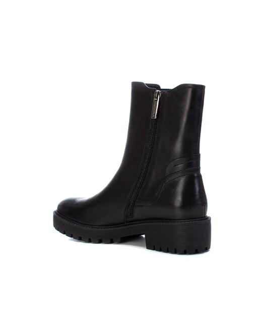 Botines de mujer de piel color negro con cierre de cremallera · Carmela ·  El Corte Inglés