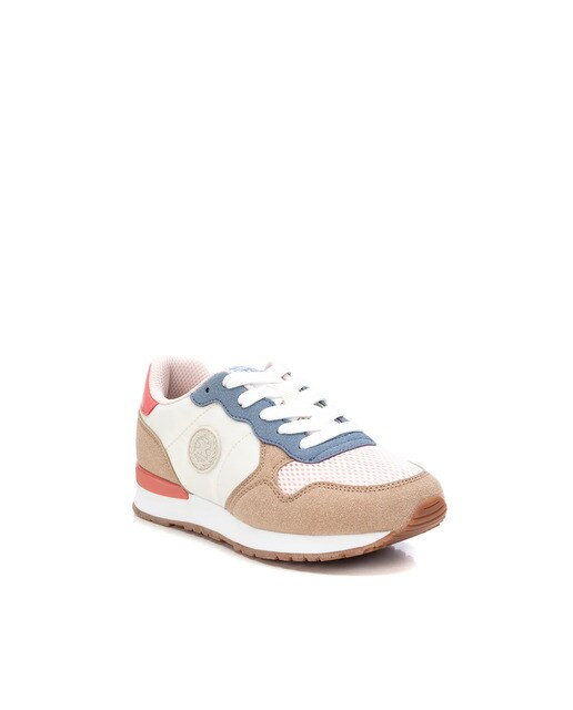 Zapatillas deportivas de niños color beige con cierre de cordones · Xti ·  El Corte Inglés