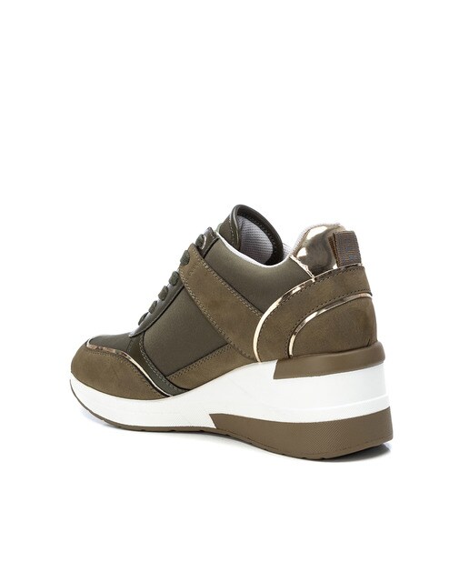 Zapatillas deportivas de mujer color kaki con cuña · Xti · El Corte Inglés