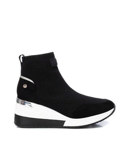 Botines de mujer de estilo deportivo en tejido color negro · Xti · El Corte  Inglés