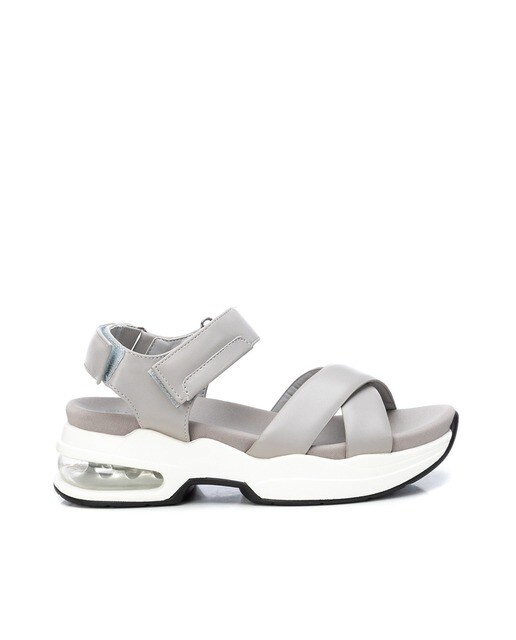 Sandalias de plataforma de mujer color gris claro con cierre adherente · Xti  · El Corte Inglés