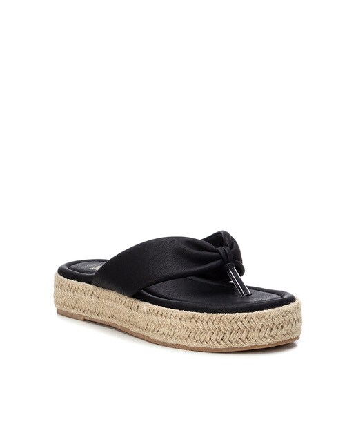 Sandalias planas de mujer de dedo color negro · Xti · El Corte Inglés