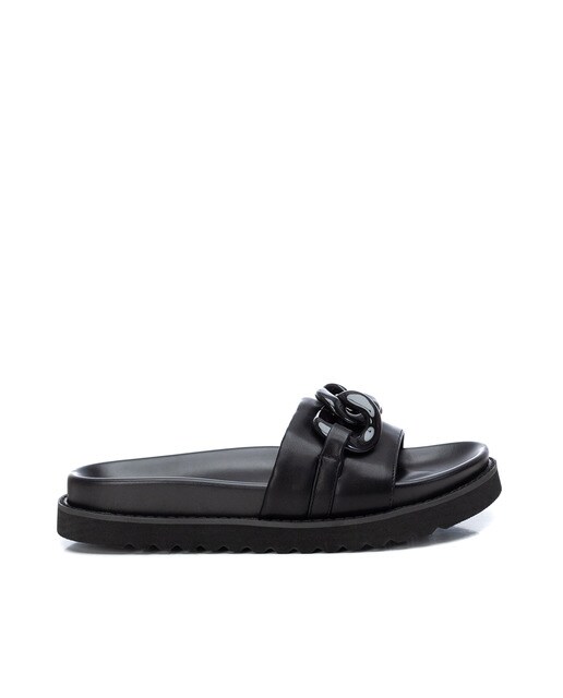 Sandalias planas de mujer en color negro con adorno de cadena · Xti · El  Corte Inglés