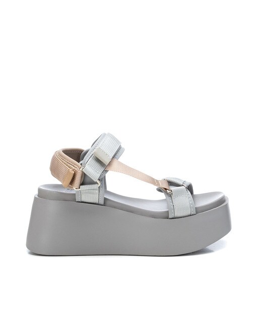 Sandalias de cuña de mujer color blanco con cierre adherente · Xti · El  Corte Inglés