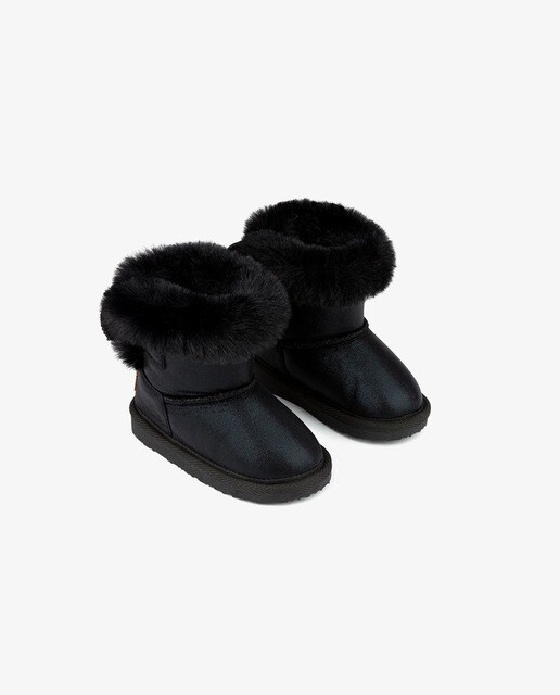 Botas de bebé de niña Conguitos de estilo australianas color negro  metalizado con acolchado en la parte superior. · Conguitos · El Corte Inglés