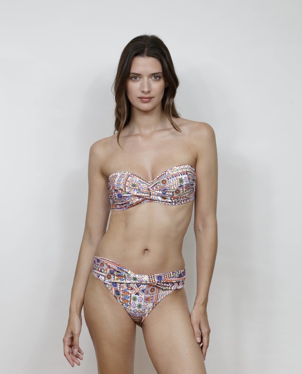 Bikini estampado bandeau con braga con drapeado · Guillermina Baeza · El Corte Inglés