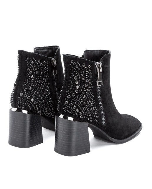 Botines de mujer de piel en negro con tachuelas · Alma en Pena · El Corte  Inglés