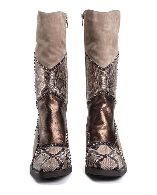 Botas de mujer de piel con adorno de tachuelas · Alma en Pena · El Corte  Inglés