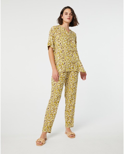 Camisa de mujer manga corta con estampado de animal print · Paz Torras · El  Corte Inglés