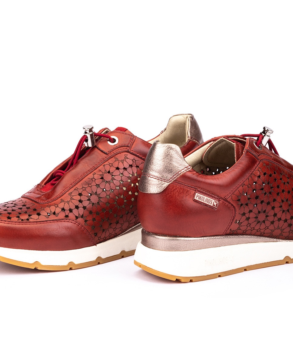 Zapatillas de piel de mujer Pikolinos con cordón elástico en color rojo · Pikolinos · El Corte Zapatillas de piel de mujer Pikolinos con cordón elástico en color rojo · Pikolinos · El Corte