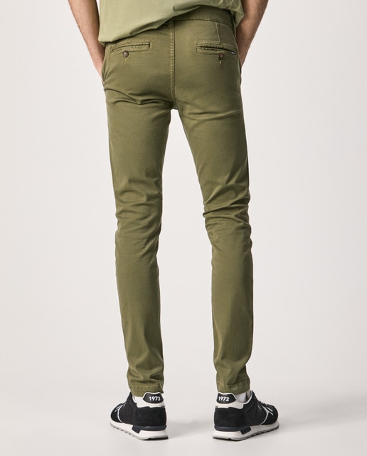 Chino de hombre slim en color verde militar · Pepe Jeans · El Corte Inglés