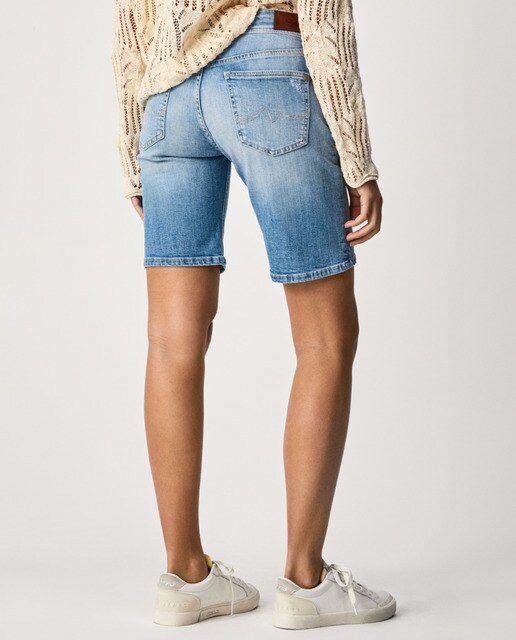 Bermuda de mujer vaquero en azul claro con detalles rotos · Pepe Jeans · El  Corte Inglés