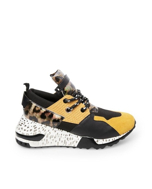 zapatillas color mostaza mujer