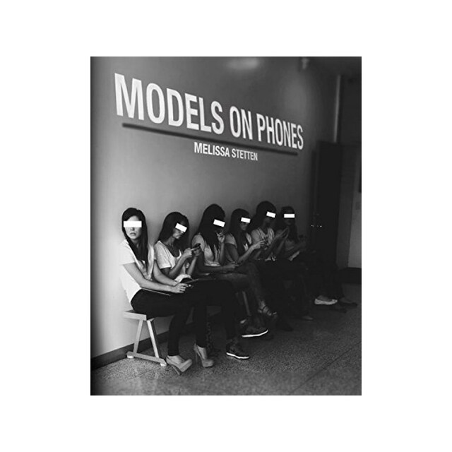 Imagen 0 de Models On Phones