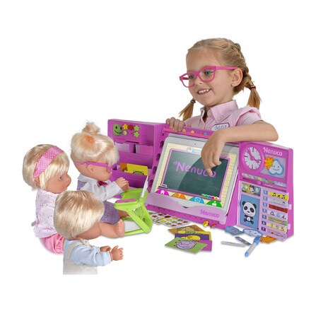 nenuco baby school