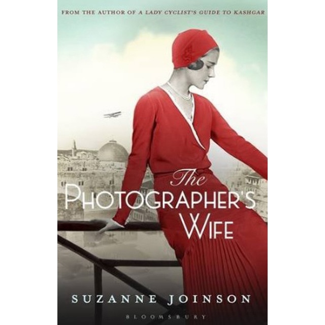 The photographer's wife 1