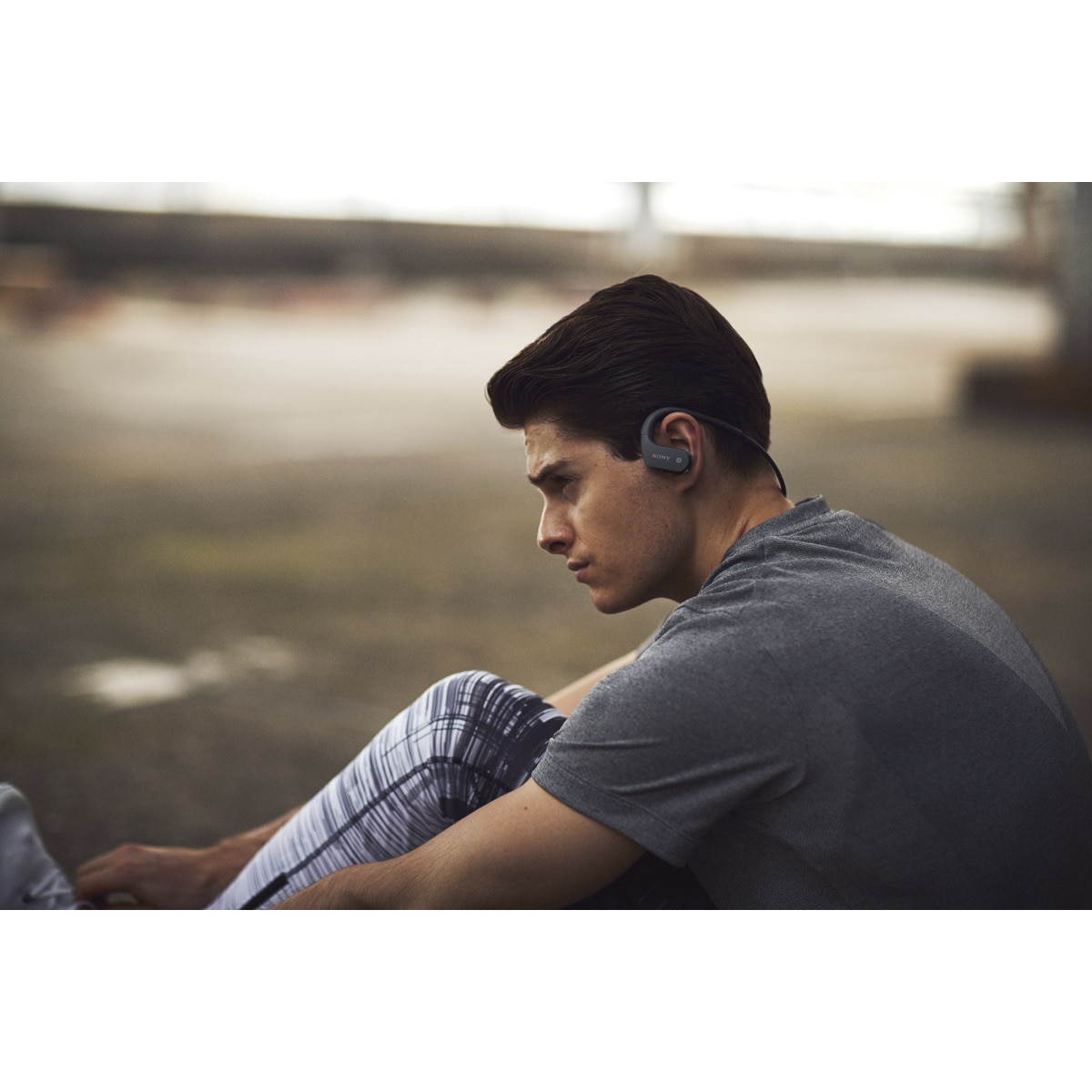 Reproductor MP3 Sony Walkman NW-WS623 de 4GB Bluetooth Negro-4