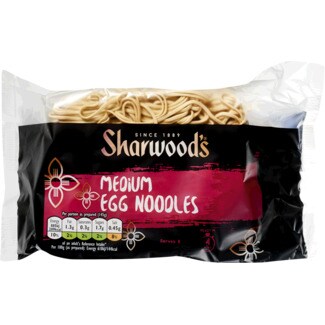 Sharwood's Noodles com Ovo embalagem 340 g