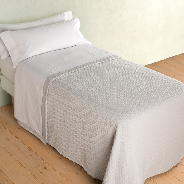 Colcha Claire Mini Home El Corte Inglés · Mini Home El Colcha Claire Mini Home El Corte Inglés · Mini Home El