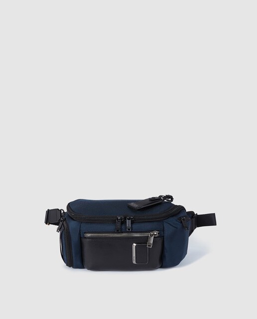 Bandolera de hombre Tumi Kelley en azul marino con asa multiposición · Tumi  · El Corte Inglés