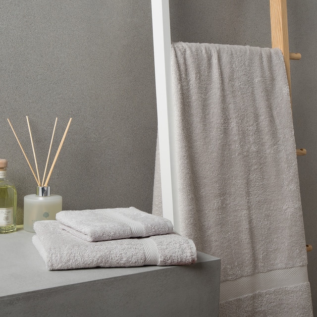 Toalla de baño Colors El Corte Inglés · El Corte Inglés · El Corte Inglés