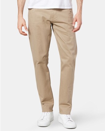 Chino de hombre Dockers Alpha Original Khaki slim tapered beige · Dockers · El  Corte Inglés