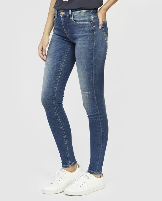 Vaquero pitillo de mujer con rotos