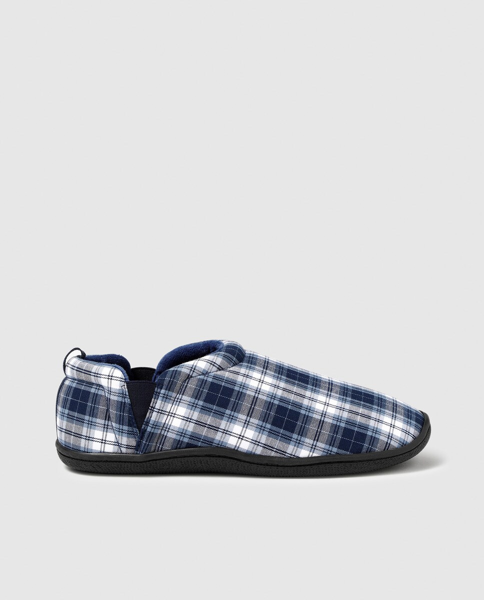 Comprar Zapatillas de casa de hombre Unit cerrada · Unit · Hipercor