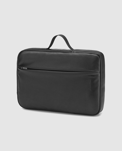 Mochila de hombre Moleskine Classic en negro con asas regulables y espacio  para portátil · Moleskine · El Corte Inglés