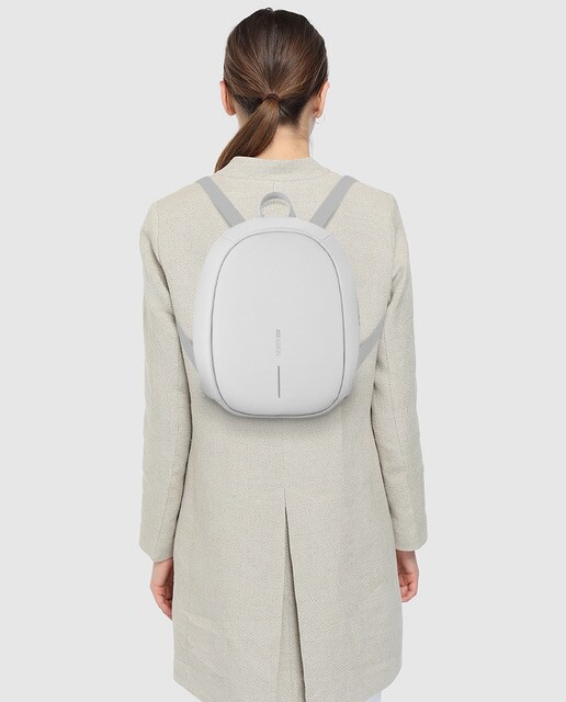 Mochila antirrobo pequeña unisex XD Design Bobby Elle en gris con  cremallera · XD Design · El Corte Inglés