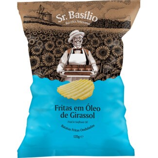Sr. Basílio Batatas Fritas Onduladas Extra Largas embalagem 135 g