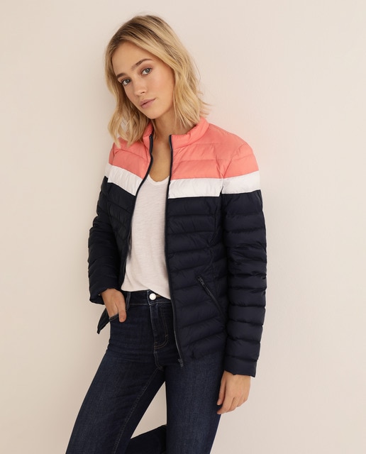 Plumífero de mujer corto con bloque de c