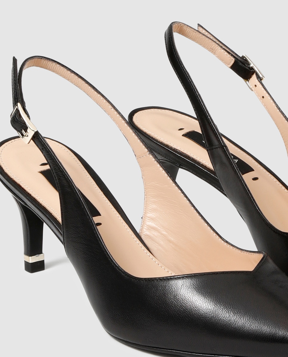 Zapatos de salón de mujer Zendra Basic destalonados de piel en color negro · Zendra Basic · El