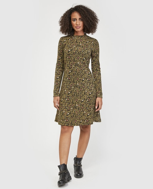 Vestido de cuello redondo y manga larga