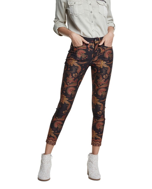 Vaquero tobillero con botón y remaches j