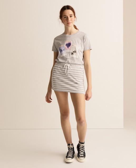 Falda mini de punto en rayas con bolsill