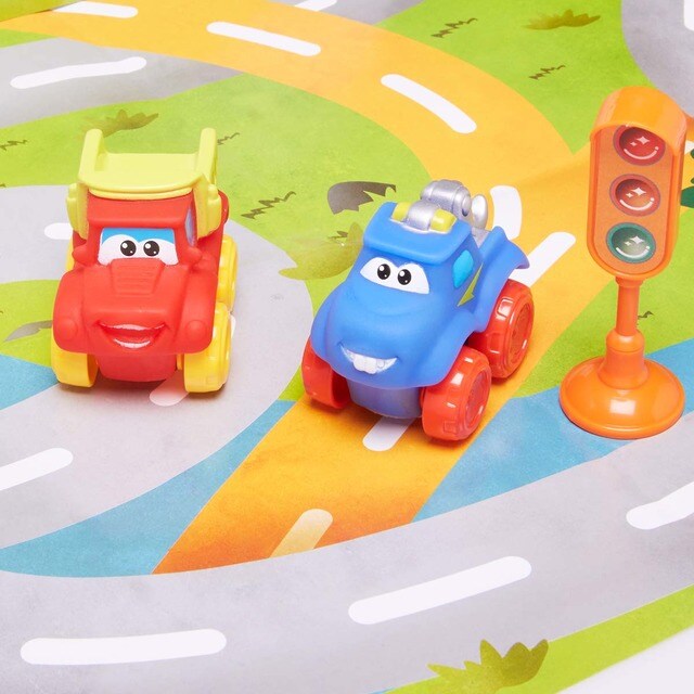 Maletín con 12 coches blanditos, señales y circuito Super-Buguis El Corte  Inglés · El Corte Inglés