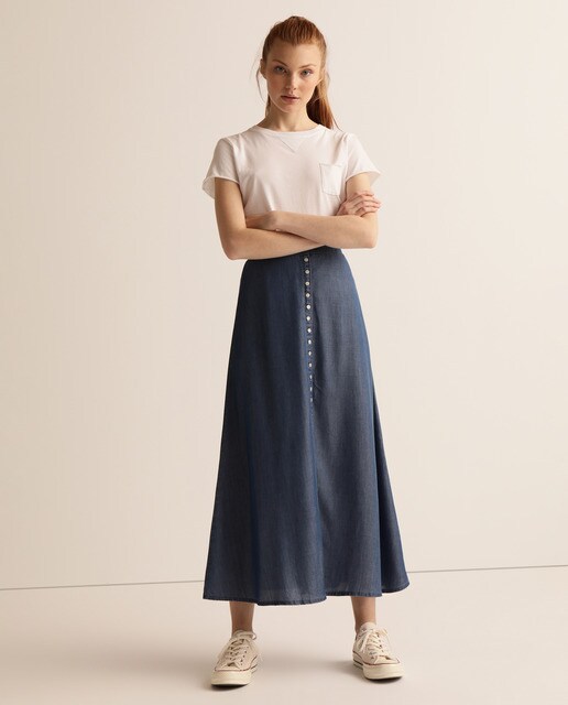 Falda vaquera larga con botones delanter