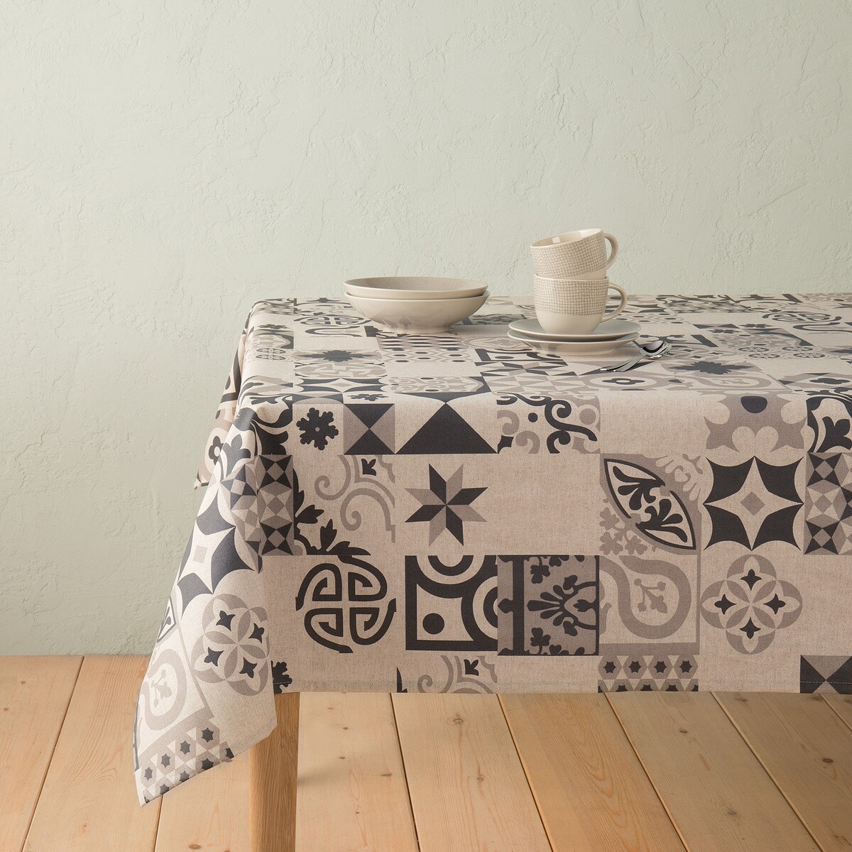 Aramis - Mantel Resinado Sarria Taupé