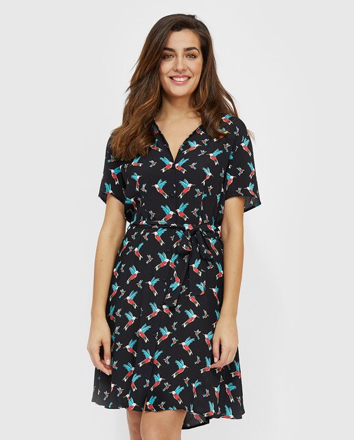 Vestido corto de manga corta