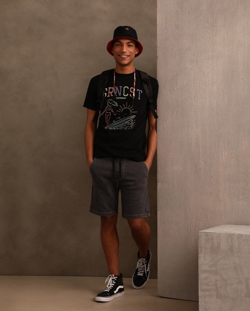 Camiseta de hombre negra de manga corta