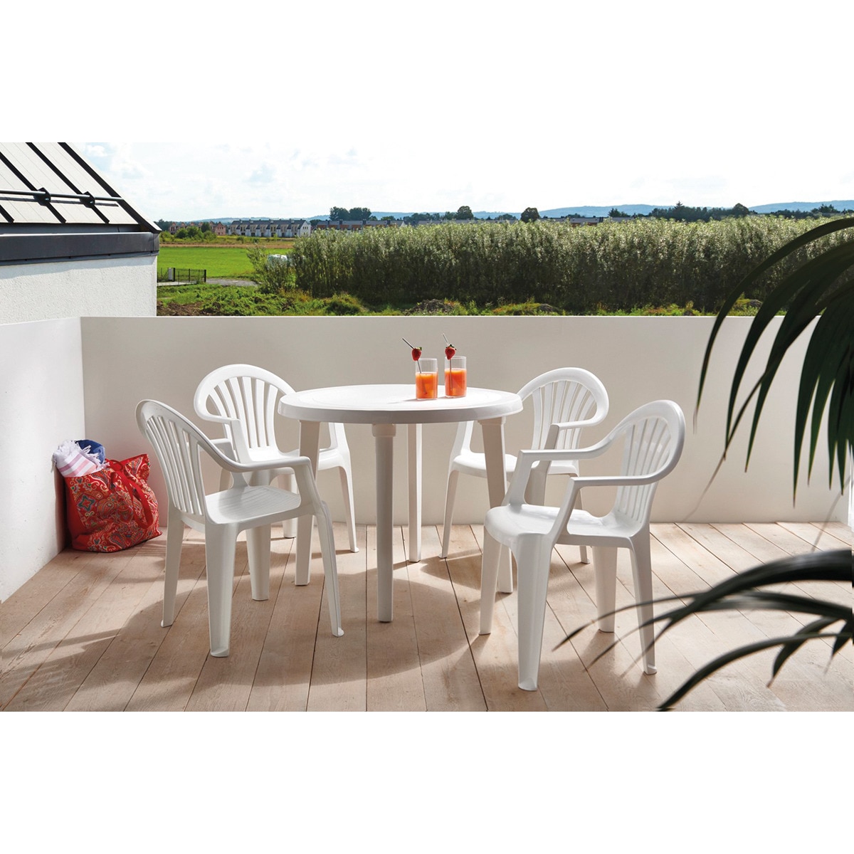 Colección de comedor de jardín con mesa redonda Eume Basics El Corte Inglés 1