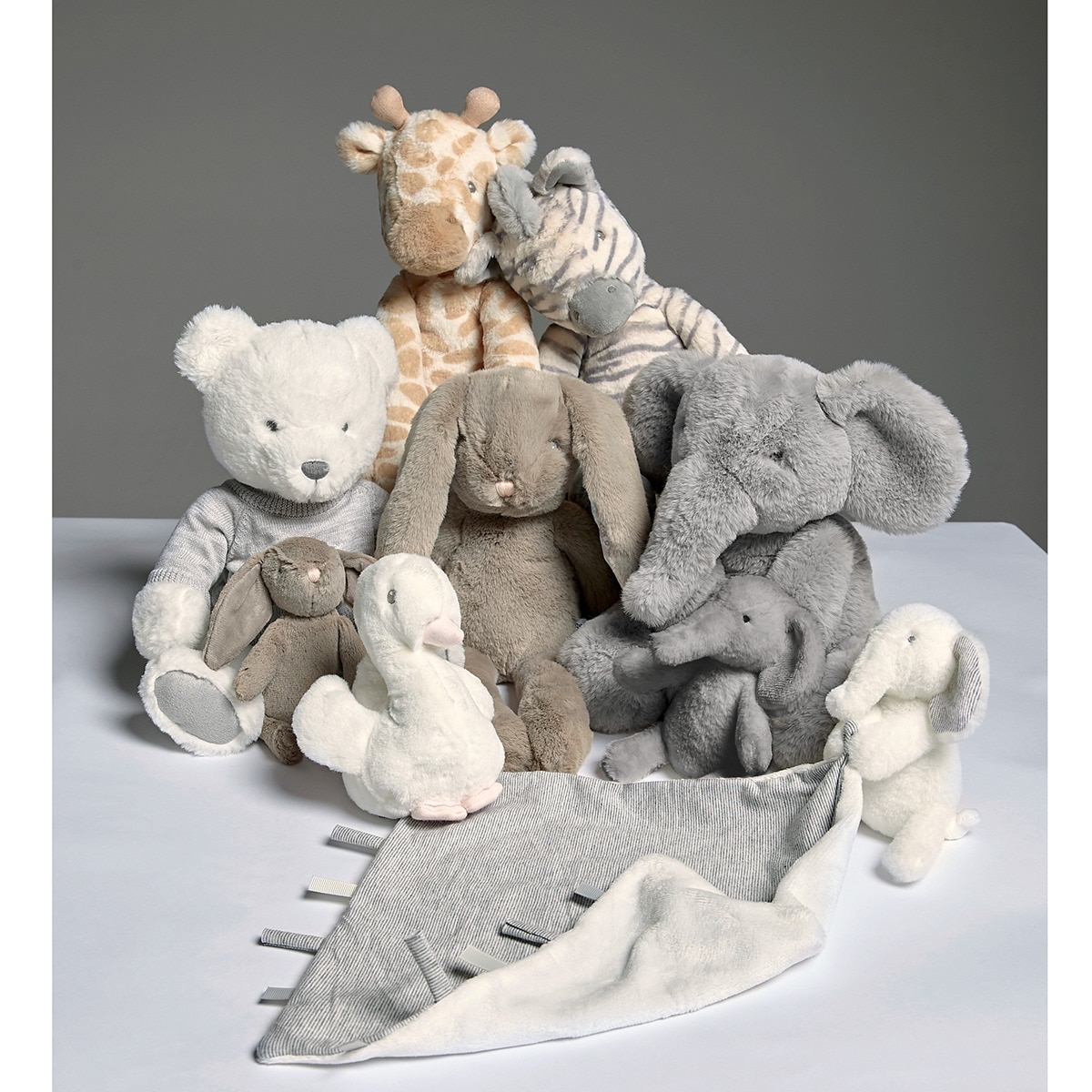 Peluche Mamas & Papas Archie the Elephant gris Gris-6