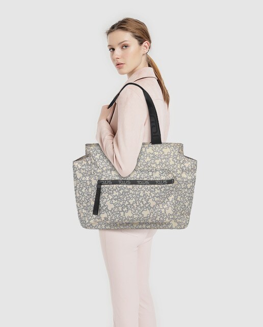 Shopping Tous Kaos Mini Sport en beige con estampado de logos · Tous · El  Corte Inglés