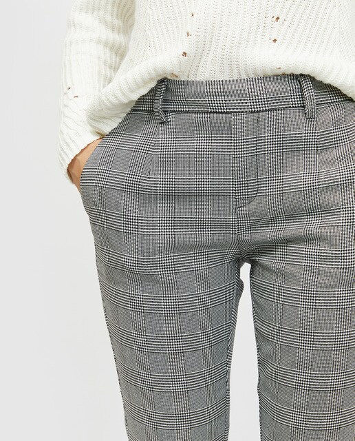 Pantalón capri de mujer en color negro · Object · El Corte Inglés