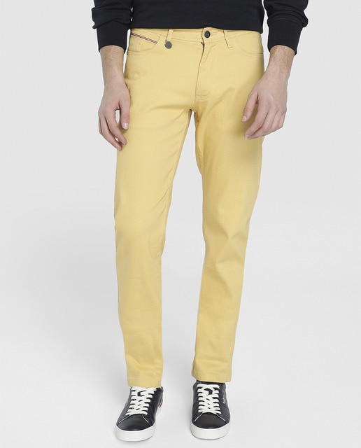 Imagen 0 de Pantalón 5 bolsillos de hombre Studio Classics slim amarillo