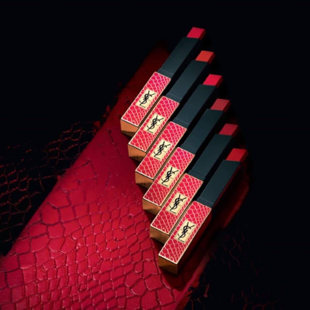 Batom Rouge Pur Couture The Slim Wild Collector 114 Dial Red-7
